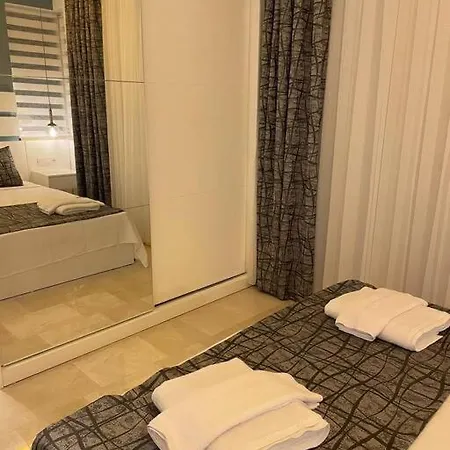 Babadag- Zwembad/jacuzzi/speeltoestellen Hotel 4*